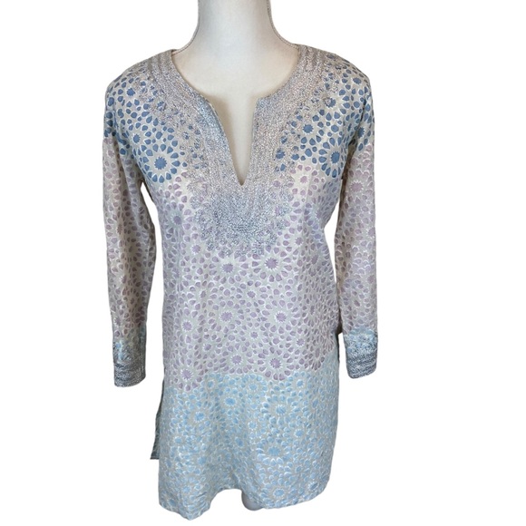 Roller Rabbit V-Neck Tunic Top Silver Stitching Like New - Small - Picture 1 of 9